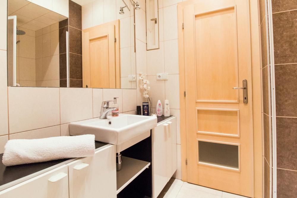 Ferienwohnung In The Hearth Of The City Centre, Old Town Square - 3Min Prag Exterior foto